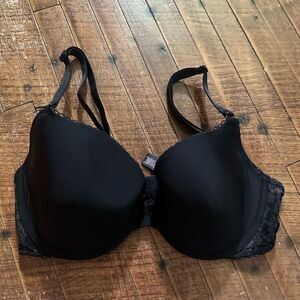 Victoria’s Secret black lace 34D sexy lingerie Demi bra